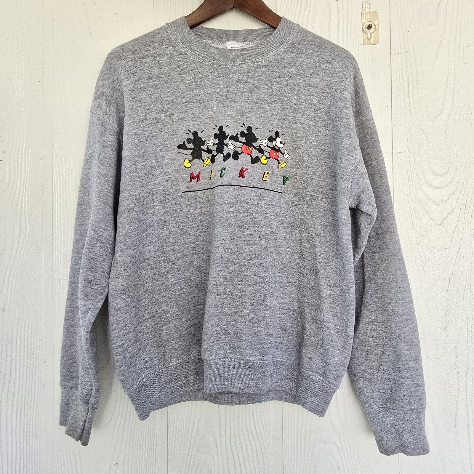 Vtg Disney Mickey  Co Embroidered Sweatshirt Donnkenney Gray Made In Usa Medium